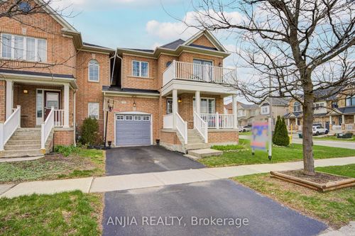 26 Firbank Lane, Whitchurch Stouffville, ON, L4A0K9 | Card Image