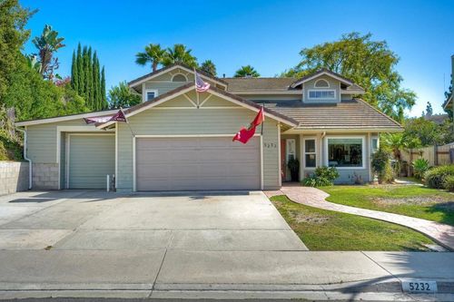 5232 Dixon Rd, Oceanside, CA, 92056-2316 | Card Image