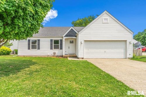 30 Dieudonne Dr, New Berlin, IL, 62670-4533 | Card Image