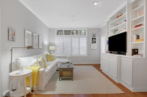 unit-203-424 Lindbergh Dr Ne, Atlanta, GA, 30305-3876 | Card Image