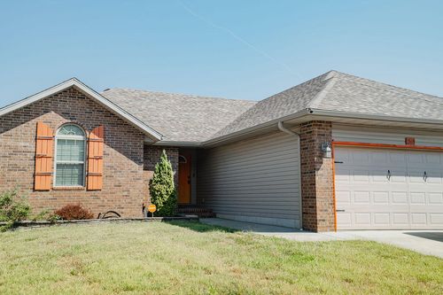 4565 W Greenridge St, Springfield, MO, 65807-7204 | Card Image