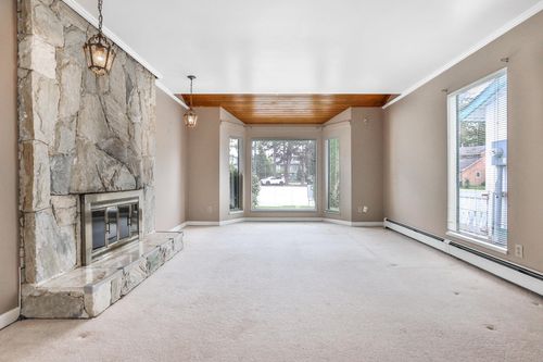 9811 Gilbert Cres, Richmond, BC, V7E1H7 | Card Image