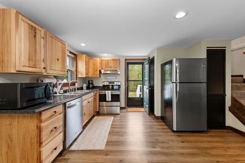 461 Welton Falls Rd, Alexandria, NH, 03222-6058 | Card Image