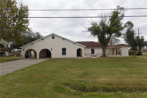 102 Pleasant Valley Dr, Des Allemands, LA, 70030-3315 | Card Image