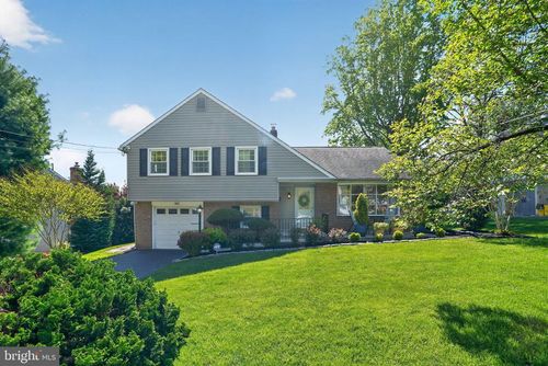 962 Edwards Dr, SPRINGFIELD, PA, 19064-3710 | Card Image