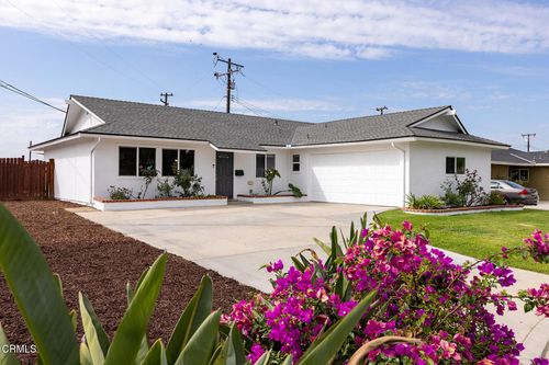 244 E Newburgh St, Glendora, CA, 91740 | Card Image