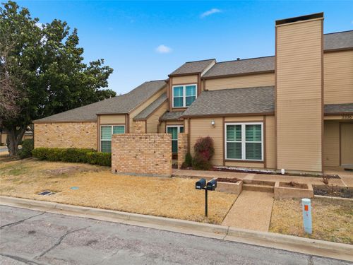 3334 Chimney Place Dr, Waco, TX, 76708-2372 | Card Image