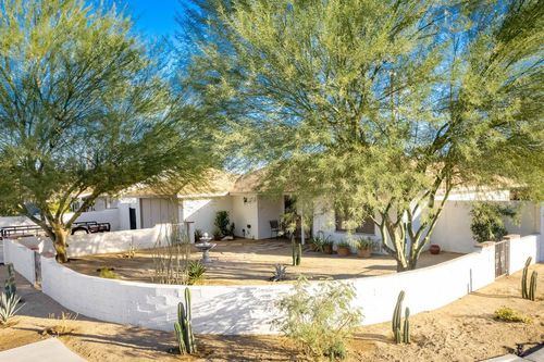 3713 E Calle San Antonio, Palm Springs, CA, 92264-1349 | Card Image