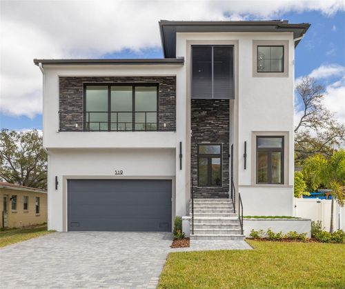 519 W Davis Blvd, Tampa, FL, 33606-4012 | Card Image