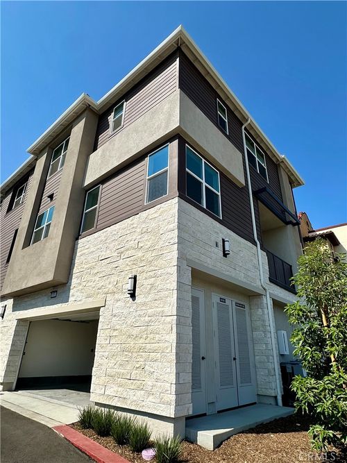 3551 E Indigo Privado, Ontario, CA, 91764-8922 | Card Image