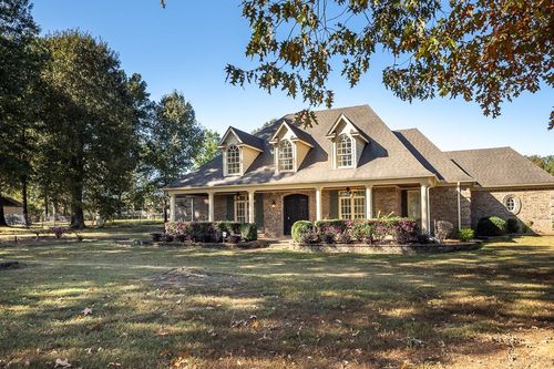 20 Surrey Loop Cir, Byhalia, MS, 38611 | Card Image