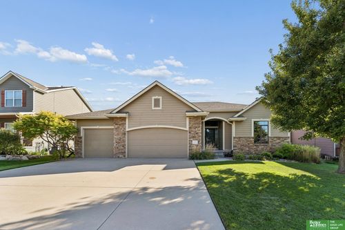 17209 Chutney Dr, Omaha, NE, 68136-1478 | Card Image