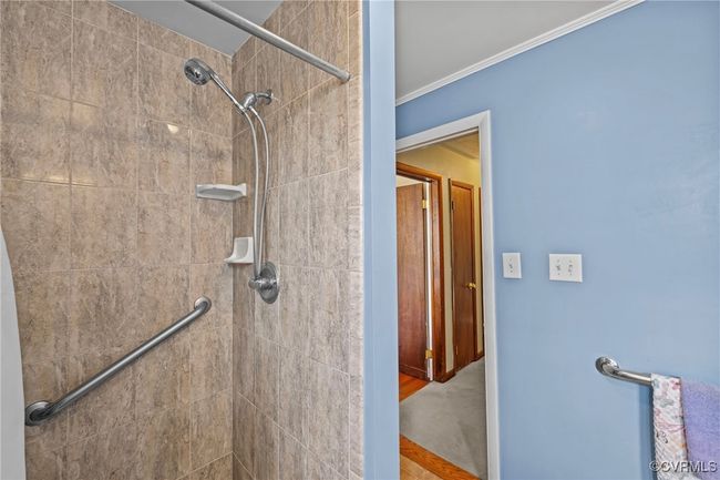 Hall Bath | Image 21