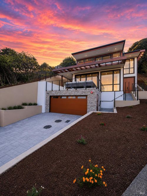 106 Walnut Ave, Corte Madera, CA, 94925 | Card Image
