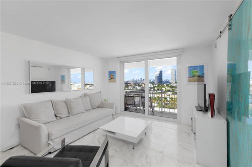 apt-1101-345 Ocean Dr, Miami Beach, FL, 33139-6919 | Card Image