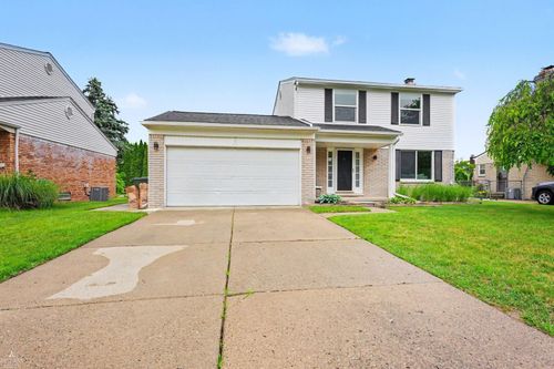 12762 Windsor Ct, Sterling Heights, MI, 48313-4173 | Card Image