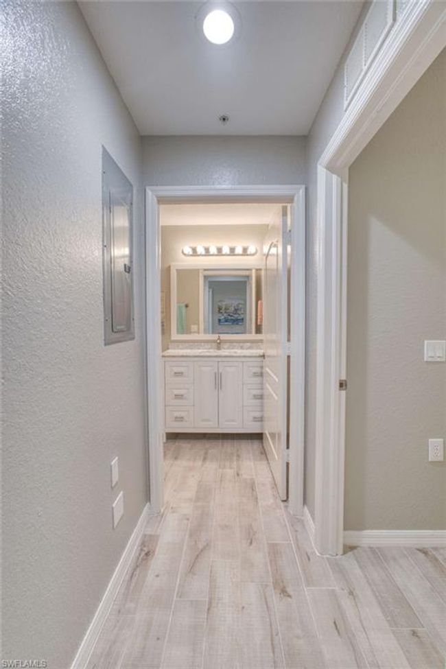 APT-617 - 8550 Kingbird Loop, Condo with 2 bedrooms, 2 bathrooms and 1 parking in ESTERO FL | Image 15