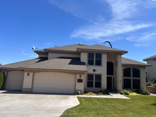 3405 S Johnson St, Kennewick, WA, 99337-2482 | Card Image