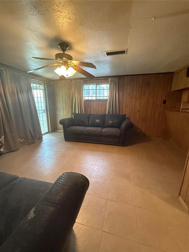 4300 Weaver Rd, House other with 3 bedrooms, 2 bathrooms and 2 parking in Houston TX | Image 15