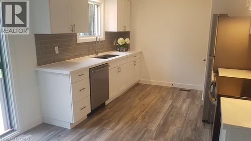 203 Erb St E, Waterloo, ON, N2J1M7 | Card Image