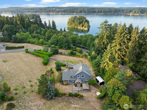 471 Dungeness Dr, Fox Island, WA, 98333-9670 | Card Image