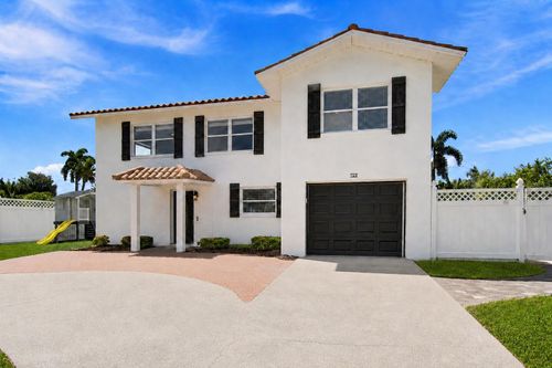 112 16th St, BELLEAIR BEACH, FL, 33786-3310 | Card Image
