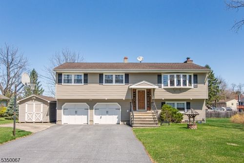 139 Lounsberry Hollow Rd, Glenwood, NJ, 07418-1811 | Card Image