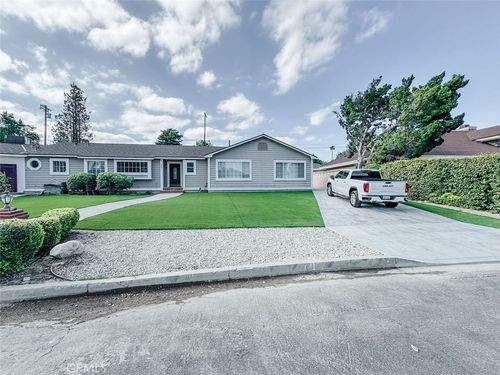1-18001 Osborne St, Sherwood Forest, CA, 91325-2828 | Card Image
