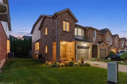 44-346 Highland Rd W, Stoney Creek, ON, L8J3T3 | Card Image