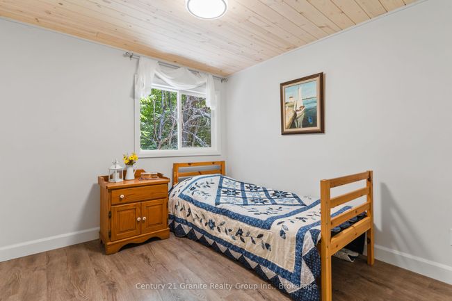 10979 Highway 118, House other with 3 bedrooms, 1 bathrooms and 8 parking in Algonquin Highlands ON | Image 14