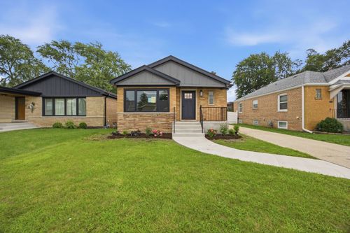 9243 S Francisco Ave, Evergreen Park, IL, 60805-1708 | Card Image