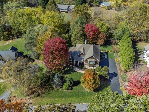 112 Twin Courts Dr, Weaverville, NC, 28787-8809 | Card Image