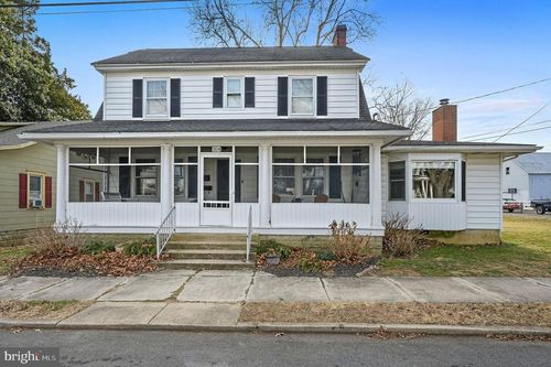 104 E Third St, WYOMING, DE, 19934-1154 | Card Image