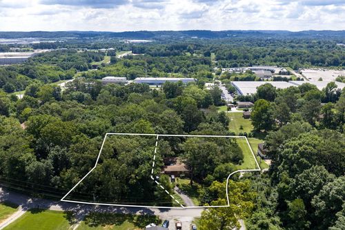 7646 N Bishop Dr, Chattanooga, TN, 37416-3539 | Card Image