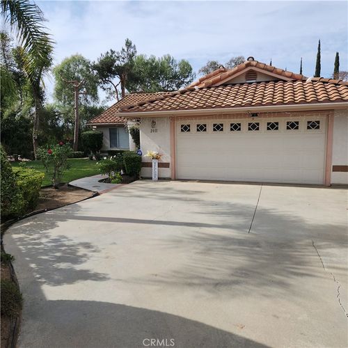 2011 Rachelle Pl, Escondido, CA, 92025-6484 | Card Image