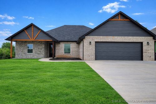 158 Sooner Dr, Stroud, OK, 74079-2221 | Card Image