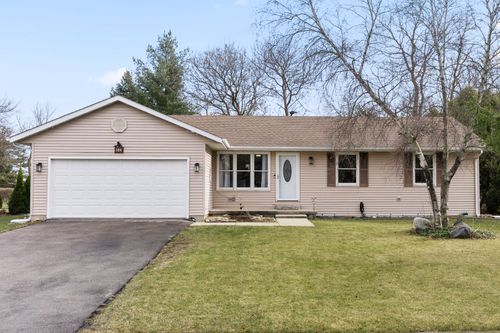 184 N Dogwood Street, Cortland, IL, 60112 | Card Image