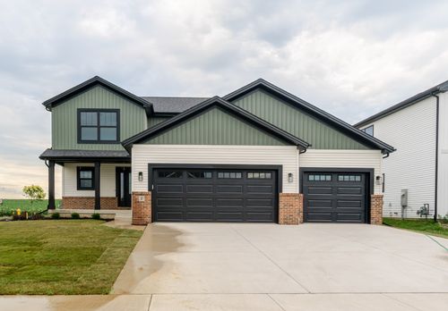 2 Bucktown Ct, Bloomington, IL, 61705-5054 | Card Image