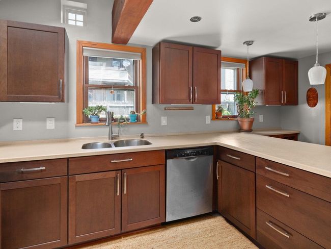 15 West Ln, House other with 2 bedrooms, 2 bathrooms and null parking in Winooski VT | Image 6