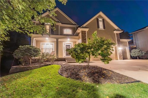 16311 W 163rd Ct, Olathe, KS, 66062-3530 | Card Image