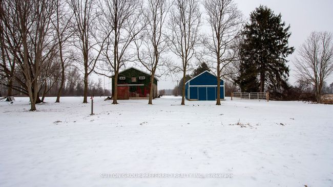 53768 Vienna Line, Home with 5 bedrooms, 2 bathrooms and 10 parking in Port Burwell ON | Image 6