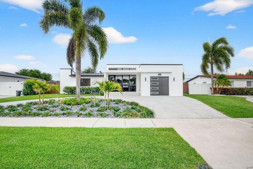 504 Flotilla Rd, North Palm Beach, FL, 33408-4827 | Card Image