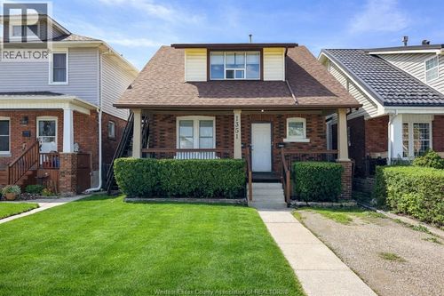 upper-1351 Marentette Ave, Windsor, ON, N8X4C9 | Card Image