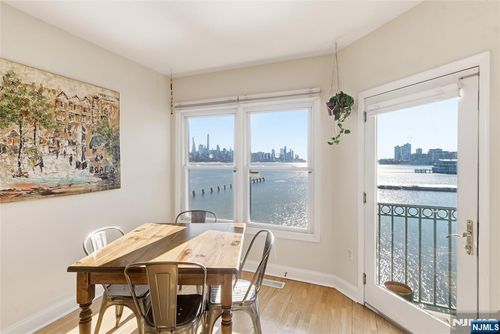 216 The Promenade, Edgewater, NJ, 07020-2107 | Card Image