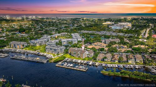 513 Oak Harbour Dr, Juno Beach, FL, 33408-2141 | Card Image