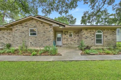 What a fantastic opportunity! Great location - small neighborhood with 9 lakes just outside of The Woodlands near the intersection of Hwy 242 & I-45. This property offers the opportunity to create a great home or become an investment property. | Image 1