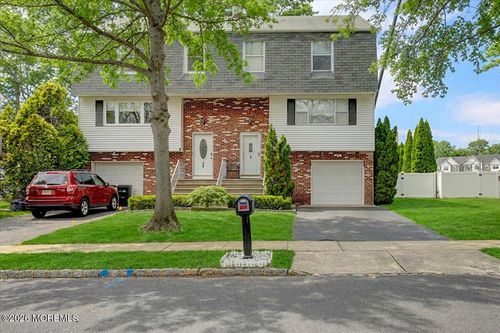 30 Dortmunder Dr, Manalapan, NJ, 07726-3800 | Card Image