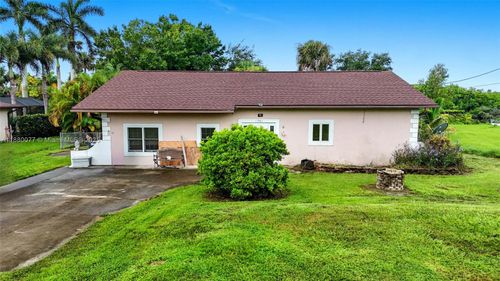 1261 Driftwood Dr, North Fort Myers, FL, 33903-3634 | Card Image