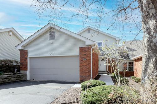 957 N Spoede Rd, Saint Louis, MO, 63146-5572 | Card Image