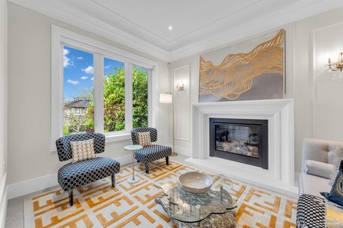 4112 W 11th Ave, Vancouver, BC, V6R2L6 | Card Image